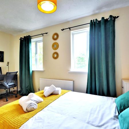Manchester Townhouse By Bevolve - 4 Bedrooms - Free Parking Екстериор снимка
