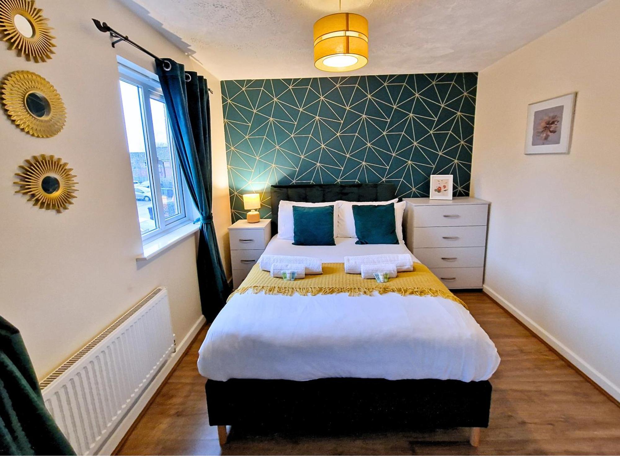 Manchester Townhouse By Bevolve - 4 Bedrooms - Free Parking Екстериор снимка