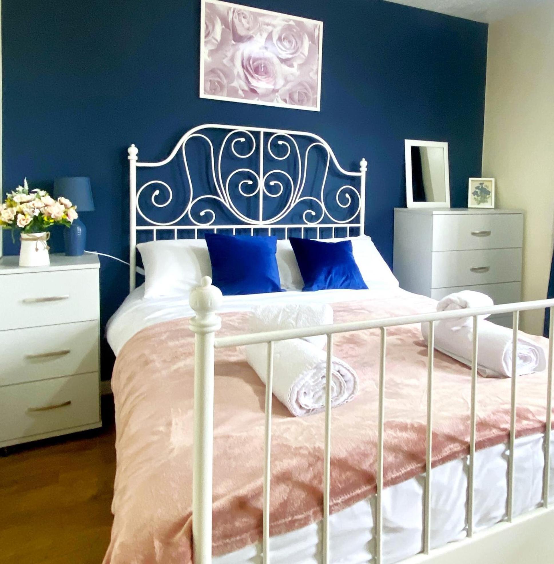 Manchester Townhouse By Bevolve - 4 Bedrooms - Free Parking Екстериор снимка